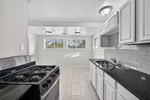 2116 Marilyn Ln, Arlington, TX 76010 - Photo 9