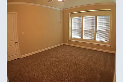 4440 Illinwek Drive, Carrollton, TX 75010 - Photo 9