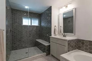 1900 Melinda Ln, Farmers Branch, TX 75234 - Photo 9