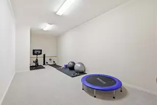 17431 Woods Edge Dr, Dallas, TX 75287 - Photo 19