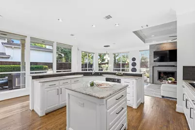 17431 Woods Edge Drive, Dallas, TX 75287 - Photo 13