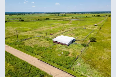 1041 County Road 310A, Cleburne, TX 76031 - Photo 9