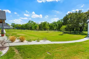 2012 Southern Rise Ct, Granbury, TX 76049 - Photo 31