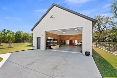 2012 Southern Rise Court, Granbury, TX 76049 - Photo 33