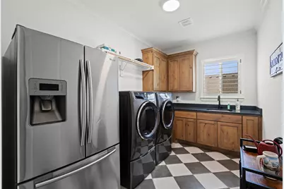 2012 Southern Rise Court, Granbury, TX 76049 - Photo 25