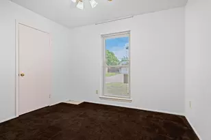 801 Meadowlark Dr, Mansfield, TX 76063 - Photo 11