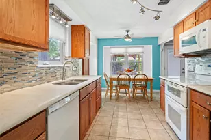 711 Hinsdale Dr, Arlington, TX 76006 - Photo 5