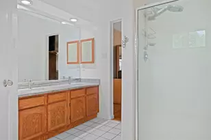 711 Hinsdale Dr, Arlington, TX 76006 - Photo 19