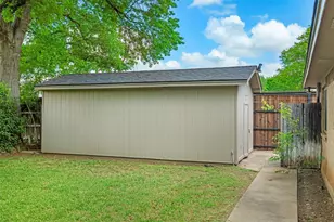 711 Hinsdale Dr, Arlington, TX 76006 - Photo 25