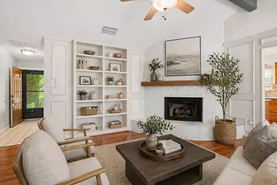 711 Hinsdale Drive, Arlington, TX 76006 - Photo 13