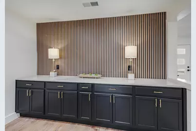 9011 Liptonshire Drive, Dallas, TX 75238 - Photo 11