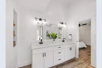 9011 Liptonshire Drive, Dallas, TX 75238 - Photo 23