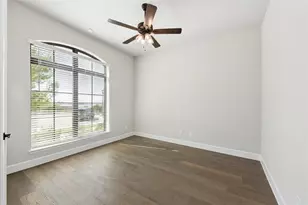 8613 Hawthorn Dr, The Colony, TX 75056 - Photo 23