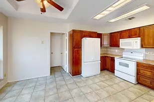 1414 Bogard Ln, Lewisville, TX 75077 - Photo 7