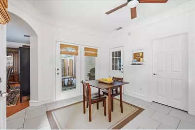 3332 W 4th Street, Fort Worth, TX 76107 - Photo 13