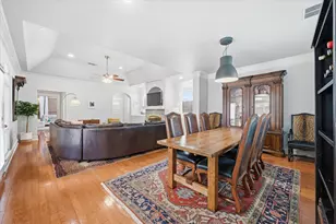 3332 W 4th St, Fort Worth, TX 76107 - Photo 11