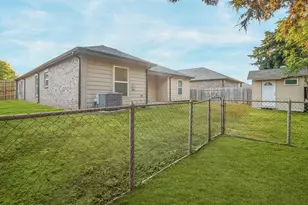 1208 Bluffview Dr, Hutchins, TX 75141 - Photo 35