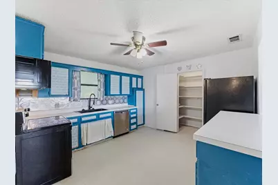 209 Pierce Drive, Mabank, TX 75156 - Photo 11