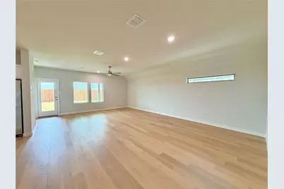 905 Pink Skies Drive, Princeton, TX 75407 - Photo 11