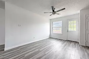 5348 Cameron Dr, Grand Prairie, TX 75052 - Photo 17