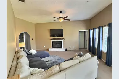 2806 Amberton Place, Euless, TX 76040 - Photo 5