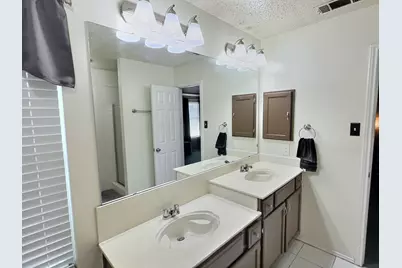 2806 Amberton Place, Euless, TX 76040 - Photo 11