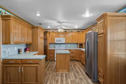 3121 Vz Cr 1215, Grand Saline, TX 75140 - Photo 15