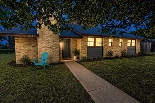 1124 Kathy Ln, Lewisville, TX 75067 - Photo 31