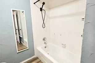 1124 Kathy Ln, Lewisville, TX 75067 - Photo 23