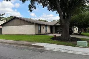 15745 Covewood Cir, Dallas, TX 75248 - Photo 3