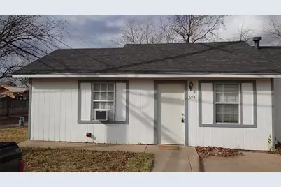 693 E North 15th Street #B, Abilene, TX 79601 - Photo 1