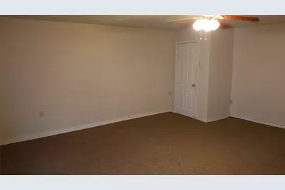 693 E North 15th Street #B, Abilene, TX 79601 - Photo 11