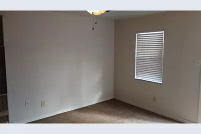 693 E North 15th Street #B, Abilene, TX 79601 - Photo 3