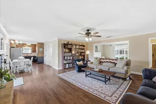 217 E Louella Dr, Hurst, TX 76054 - Photo 11