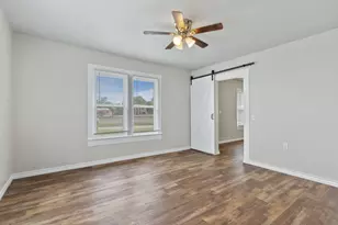 407 W Carnegie St, Winnsboro, TX 75494 - Photo 9