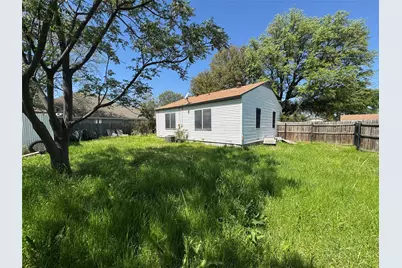 730 Sunset Drive, Irving, TX 75061 - Photo 17