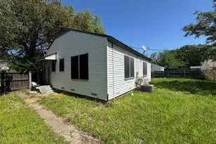 730 Sunset Dr, Irving, TX 75061 - Photo 15