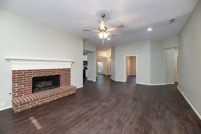 2716 Rocky Creek Drive, Mansfield, TX 76063 - Photo 9