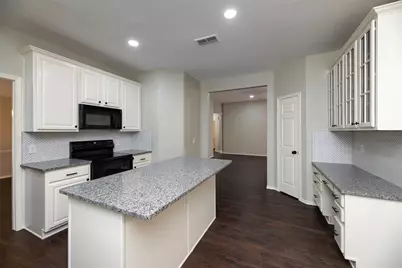 2716 Rocky Creek Drive, Mansfield, TX 76063 - Photo 13