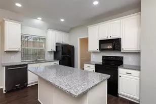 2716 Rocky Creek Dr, Mansfield, TX 76063 - Photo 11