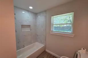 501 White St, Whitesboro, TX 76273 - Photo 7