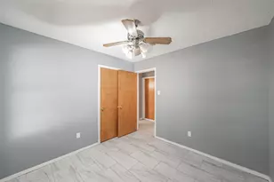 821 Prestwick St, Bedford, TX 76022 - Photo 17