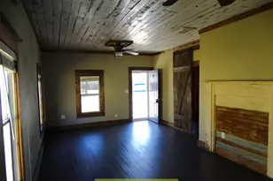 1106 W 14th St, Cisco, TX 76437 - Photo 5