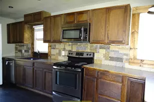 1106 W 14th St, Cisco, TX 76437 - Photo 3