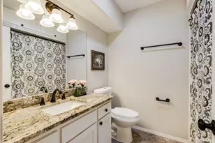 2772 Bay Meadows Cir, Farmers Branch, TX 75234 - Photo 17