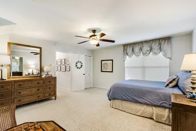 2772 Bay Meadows Circle, Farmers Branch, TX 75234 - Photo 21