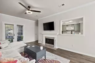 3550 Country Square Dr, Carrollton, TX 75006 - Photo 7