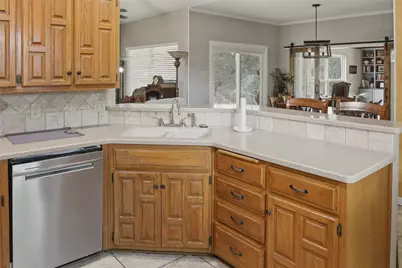 613 Regina Drive, Hewitt, TX 76643 - Photo 29