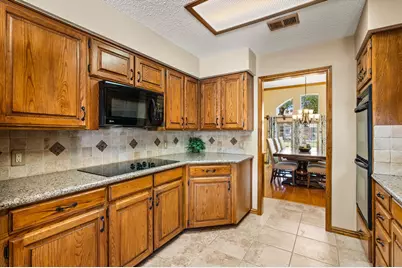 517 Highland Park Drive, Hurst, TX 76054 - Photo 13