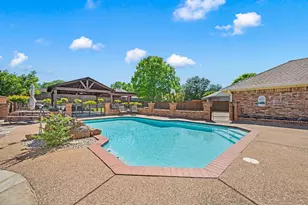 517 Highland Park Dr, Hurst, TX 76054 - Photo 31